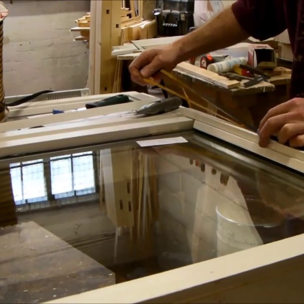 What Makes Double Glazed Windows Effective for Noise and Temperature Control